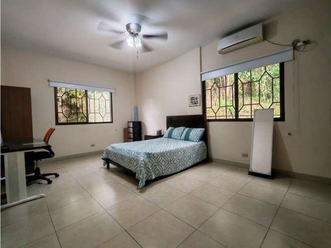Casa en Venta en Ancón | Amplios espacios 348 m2 CT