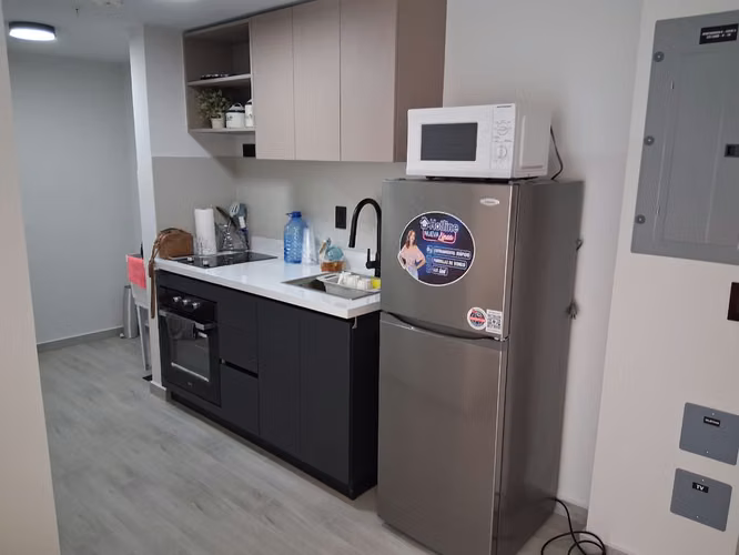 Apartamento Amueblado en Alquiler en PH Alexa, Bella Vista – $850 Mensuales - Imagen 3