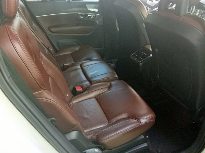 Volvo XC90 B6 4WD 2022 EXCELENTES CONDICIONES - Imagen 6