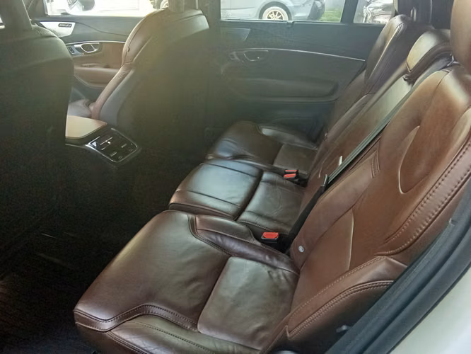 Volvo XC90 B6 4WD 2022 EXCELENTES CONDICIONES - Imagen 7