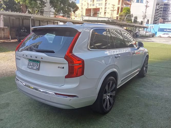 Volvo XC90 B6 4WD 2022 EXCELENTES CONDICIONES - Imagen 4