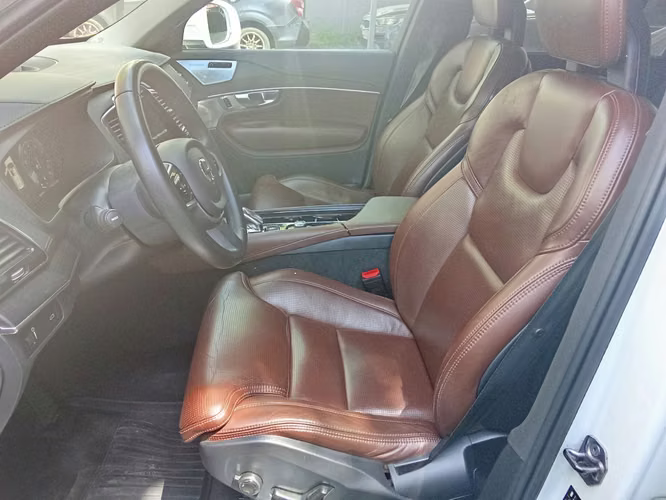 Volvo XC90 B6 4WD 2022 EXCELENTES CONDICIONES - Imagen 5