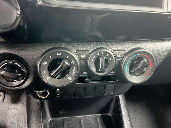 TOYOTA HILUX - 2024 - PPHX - Automarket - Imagen 9