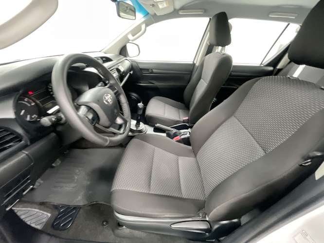 TOYOTA HILUX - 2024 - PPHX - Automarket - Imagen 5
