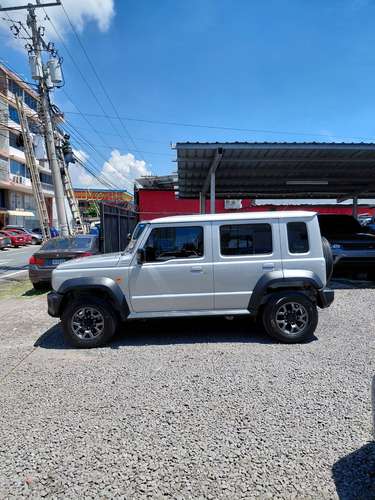 2025 Suzuki Jimny GLX - 2428 km - garantía de agencia hasta noviembre 2028 - Imagen 2