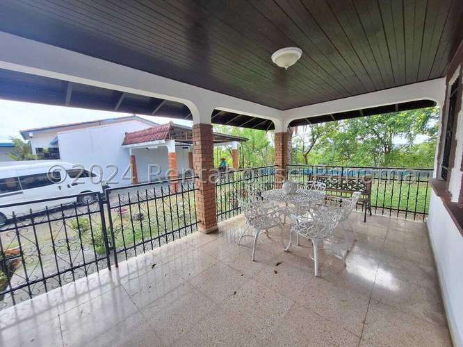 Alquiler casa en El Dorado, Panamá - patio y vista a la ciudad | gVIK-24-7471 - Imagen 8