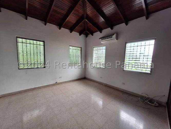 Alquiler casa en El Dorado, Panamá - patio y vista a la ciudad | gVIK-24-7471 - Imagen 15
