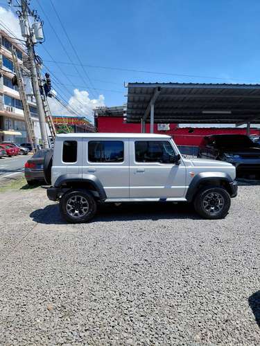 2025 Suzuki Jimny GLX - 2428 km - garantía de agencia hasta noviembre 2028 - Imagen 2