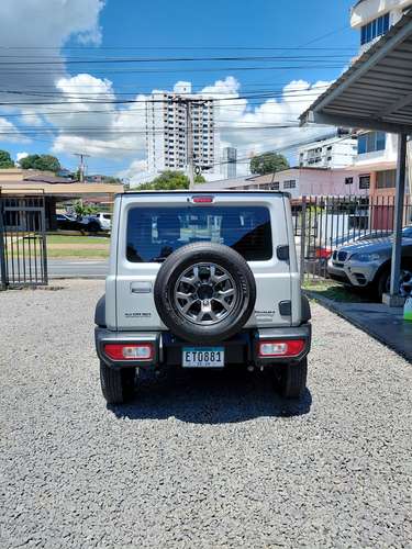2025 Suzuki Jimny GLX - 2428 km - garantía de agencia hasta noviembre 2028 - Imagen 4