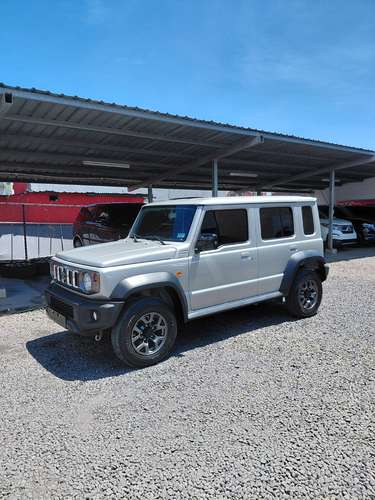 2025 Suzuki Jimny GLX - 2428 km - garantía de agencia hasta noviembre 2028 - Imagen 7