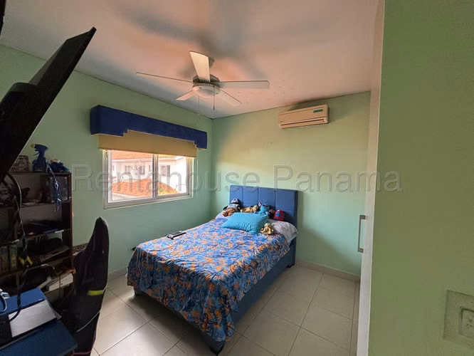 Alquiler casa Versalles, Quintas de Versalles con jardín | gVIK-27-2833 - Imagen 10