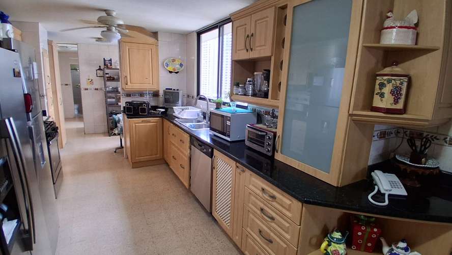 Edificio Diplomatico. 249mts 3r 2b cbe $255,000.00NEG  - Imagen 10