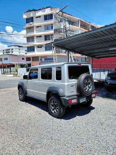 2025 Suzuki Jimny GLX - 2509 km - garantía de agencia hasta noviembre 2028 - Imagen 3
