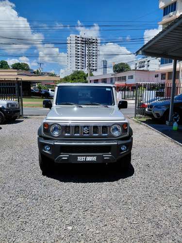2025 Suzuki Jimny GLX - 2509 km - garantía de agencia hasta noviembre 2028 - Imagen 8