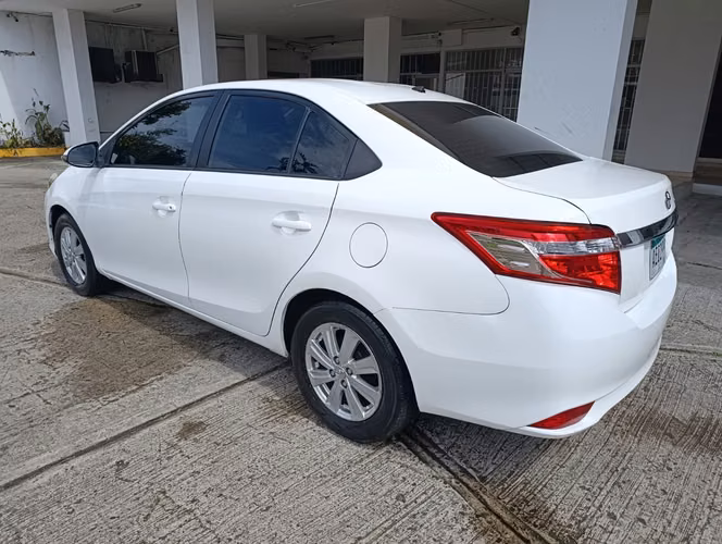 TOYOTA YARIS 2014 AUTOMATICO - Imagen 5
