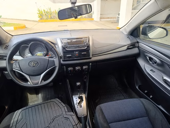 TOYOTA YARIS 2014 AUTOMATICO - Imagen 7