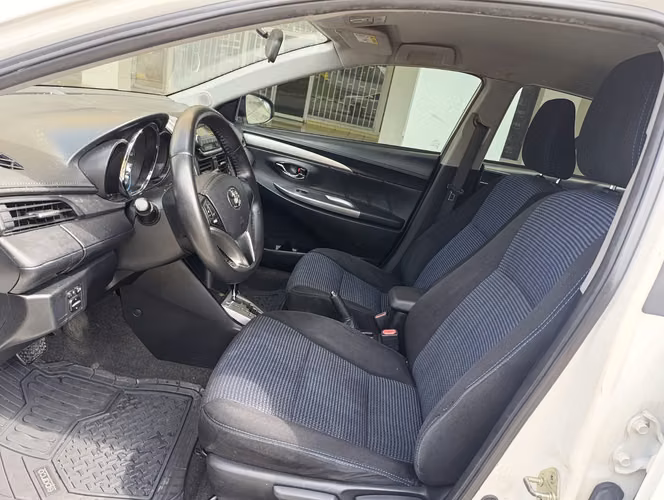 TOYOTA YARIS 2014 AUTOMATICO - Imagen 8