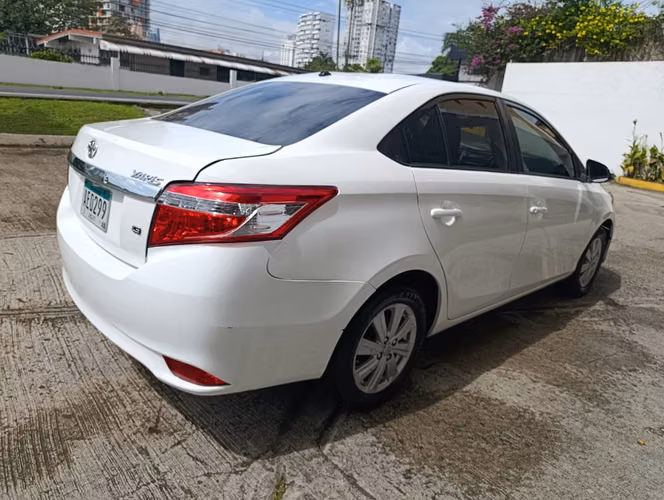 TOYOTA YARIS 2014 AUTOMATICO - Imagen 3