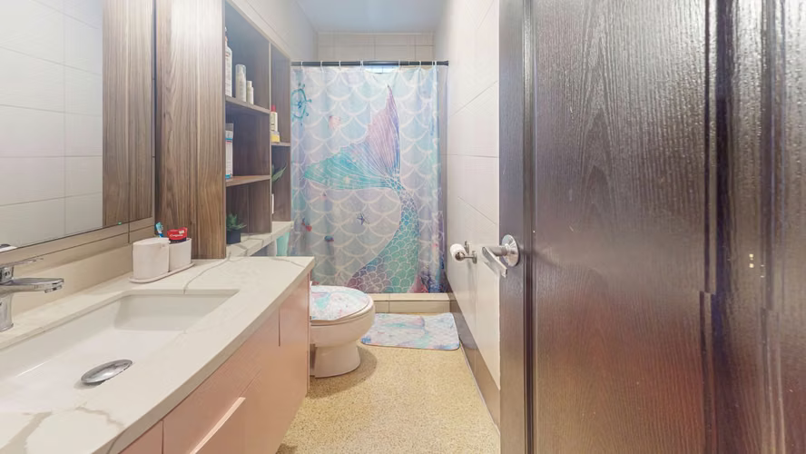Venta de casa con acabados modernos y amplios espacios en Altos de las Lomas – Urbanización La Loma - Imagen 19