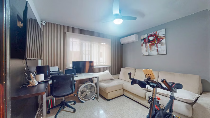 Venta de casa con acabados modernos y amplios espacios en Altos de las Lomas – Urbanización La Loma - Imagen 14