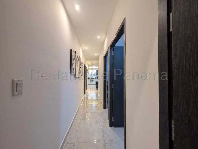 Venta de Casa en Nuevo Reparto, Diseño Moderno y Acogedor 27LGG2876 - Imagen 10