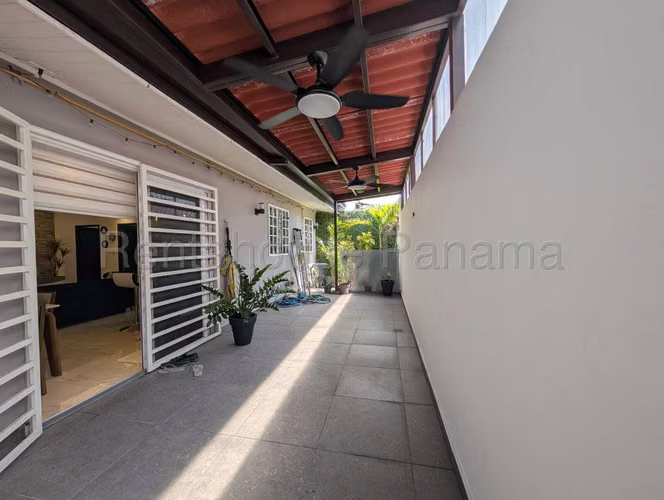 Venta de Casa en Nuevo Reparto, Diseño Moderno y Acogedor 27LGG2876 - Imagen 4