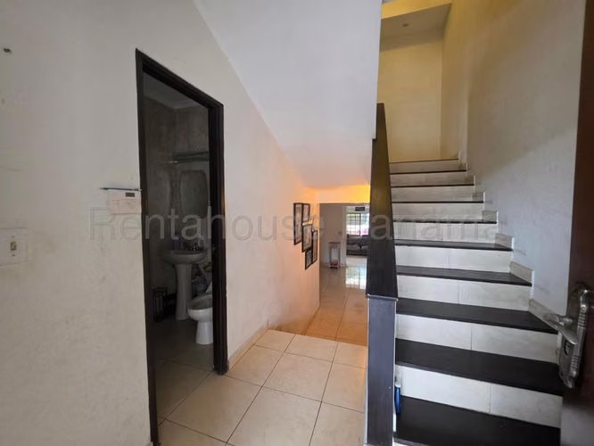 Venta de Casa en Condado del Rey, Urbanizacion Limajo 27LGG2837 - Imagen 3