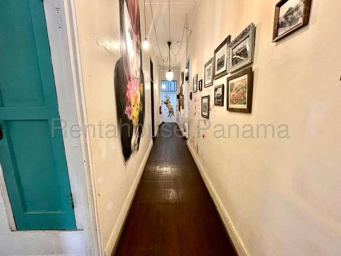 Venta de Casa uso Comercial a pasos del Parque Urraca, 2 Cuadras Cinta Costera 27LGG2853