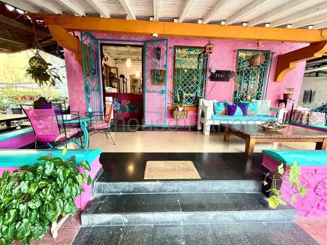 Venta de Casa uso Comercial a pasos del Parque Urraca, 2 Cuadras Cinta Costera 27LGG2853