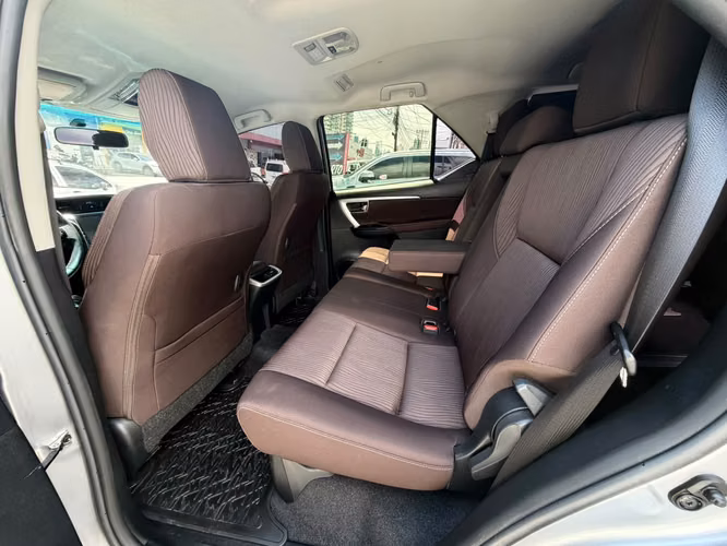 TOYOTA FORTUNER 2017 AUTOMATICA 4X4 TURBO 3.0 DIESEL UNICA DUEÑA SOLO 18mil km COMO NUEVA - Imagen 8