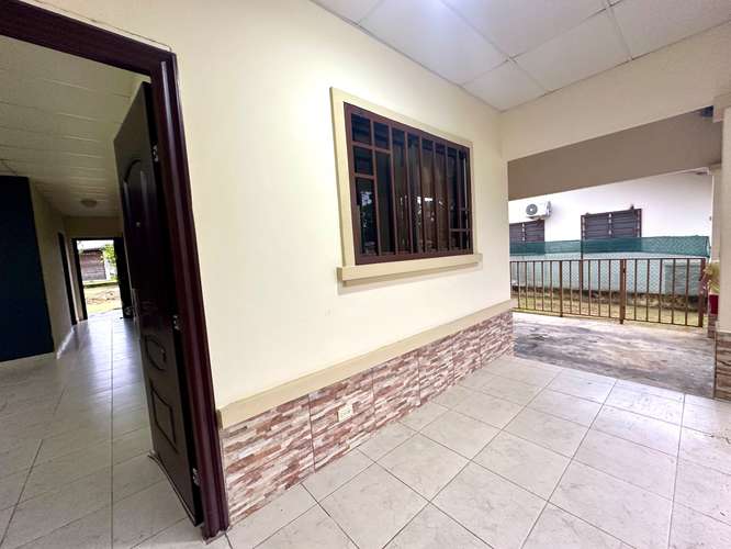 SE ALQUILA CASA AMPLIA Y CERCADA EN RESIDENCIAL EXCLUSIVO DE DAVID 