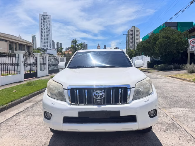 Toyota Land Cruiser Prado 2011 VX
