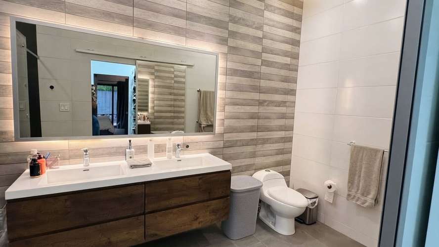 Casa en Coco del Mar I con terraza y remodelada - Imagen 12