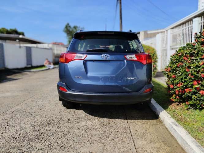 TOYOTA RAV4 2014 AUTOMÁTICA ÚNICO DUEÑO NEGOCIABLE  - Imagen 19