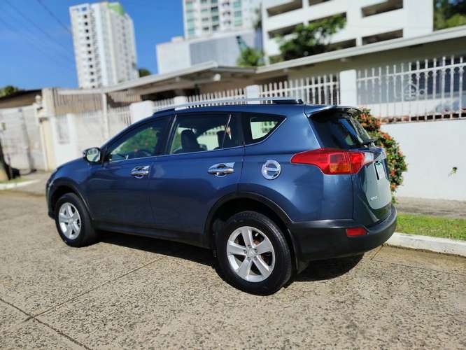 TOYOTA RAV4 2014 AUTOMÁTICA ÚNICO DUEÑO NEGOCIABLE  - Imagen 10