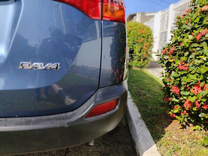 TOYOTA RAV4 2014 AUTOMÁTICA ÚNICO DUEÑO NEGOCIABLE  - Imagen 13