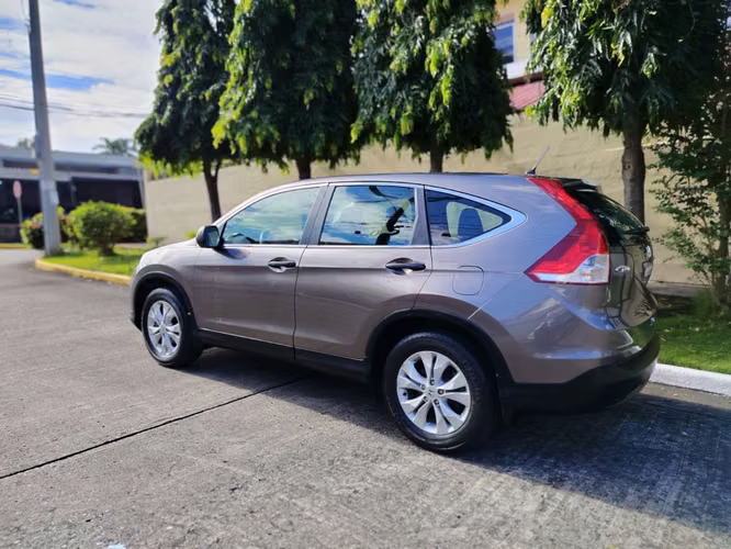 HONDA CRV 2014 AUTOMÁTICA ÚNICO DUEÑO NEGOCIABLE  - Imagen 10