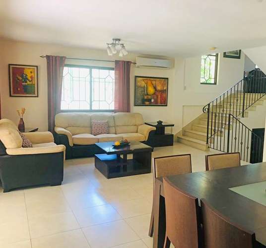 Casa en Ancon con Amplia Terraza - Imagen 6