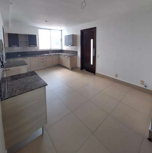 Apartamento en Costa del Este I con amplio balcon y excelente ubicación - Imagen 3