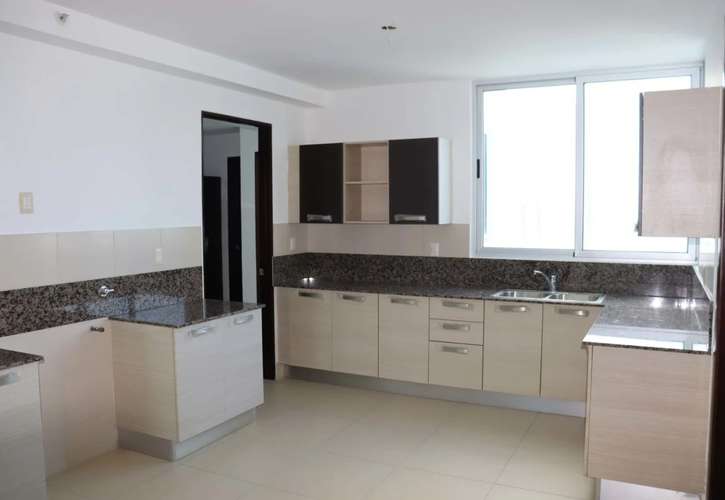 Apartamento en Costa del Este I con amplio balcon y excelente ubicación - Imagen 4