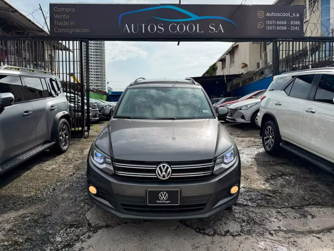 Oferta VOLSKWAGEN TIGUAN 2017 AUTOMATICA UNICA DUEÑA CON MANTENIMIENTOS DE AGENCIA SOLO (29 MIL KLM)