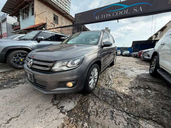 Oferta VOLSKWAGEN TIGUAN 2017 AUTOMATICA UNICA DUEÑA CON MANTENIMIENTOS DE AGENCIA SOLO (29 MIL KLM)