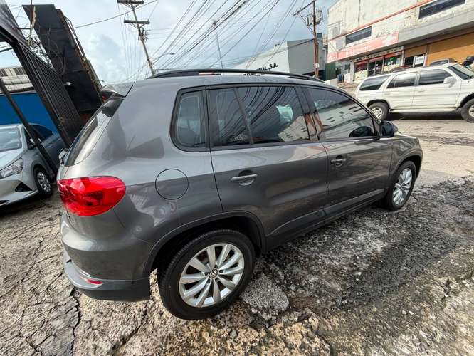 Oferta VOLSKWAGEN TIGUAN 2017 AUTOMATICA UNICA DUEÑA CON MANTENIMIENTOS DE AGENCIA SOLO (29 MIL KLM)