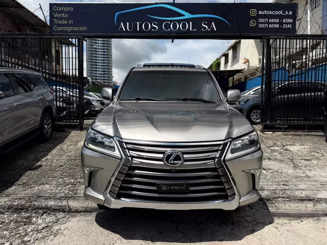LEXUS LX570 AÑO 2017 AUTOMATICA 4X4 FULL EXTRAS CON SUN ROOF UNICO DUEÑO