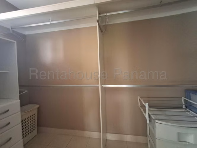 Venta casa en Paseo Dorado, Condado del Rey - con jardín privado | uVIK-26-4734 - Imagen 7