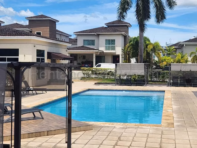 Venta casa en Dorado Village, Condado del Rey - con piscina | uVIK-25-7694 - Imagen 14