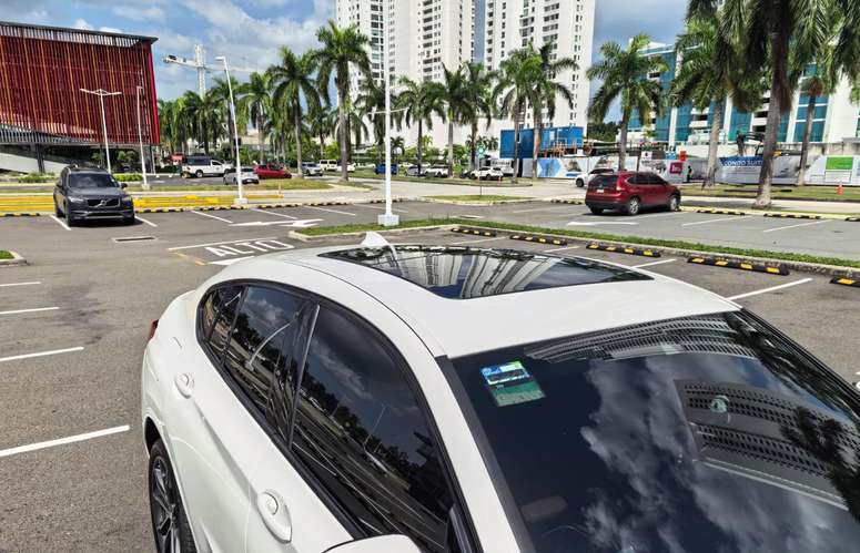 BMW X4 Paquete M 2024 COMO NUEVO 