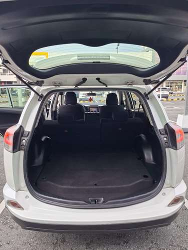 Hermosa RAV 4 2017 - Imagen 10