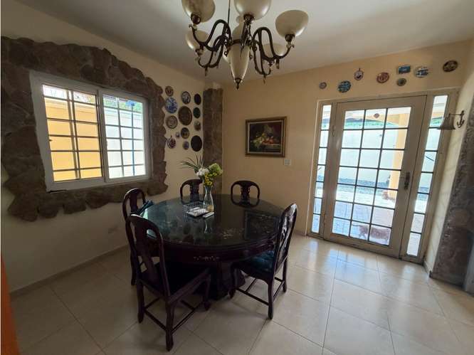 SE VENDE AMPLIA CASA ANCON LAS HUACAS RAINFOREST VILLAS 523M  2 PISOS
