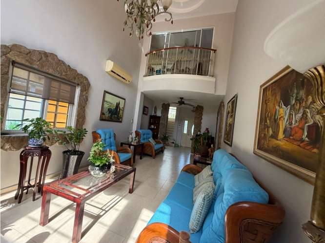 SE VENDE AMPLIA CASA ANCON LAS HUACAS RAINFOREST VILLAS 523M  2 PISOS